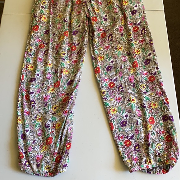 Strapless floral jumpsuit w/ pockets - Picture 8 of 10